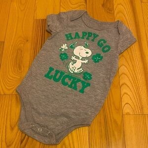 𝅺PEANUTS St Patrick’s Day lucky clover onesie